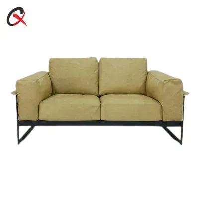 Sofa Tiga Tempat Duduk
